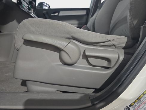 Used 2011 Honda CR-V LX image 22