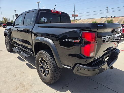 Used 2024 Chevrolet Colorado ZR2 w/ ZR2 Convenience Package III AWD/4WD image 5
