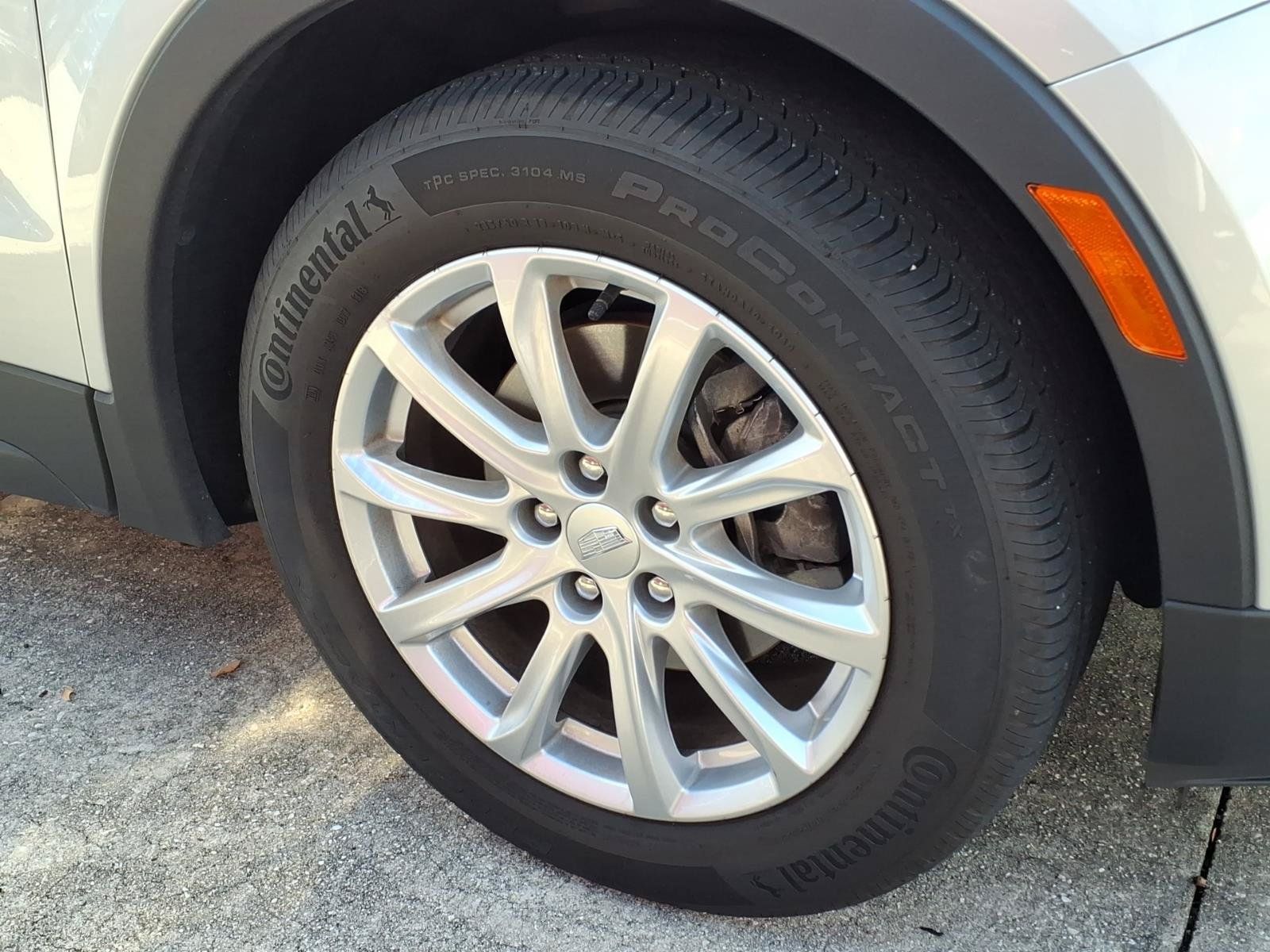 Used 2019 Cadillac XT4 Luxury FWD image 4