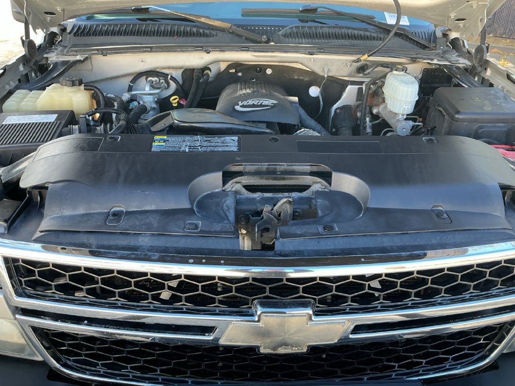Used 2007 Chevrolet Silverado 2500 LT AWD/4WD image 28