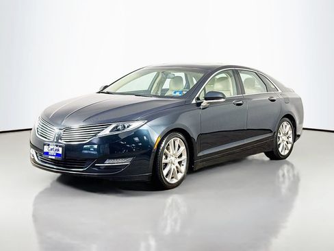 Used 2014 Lincoln MKZ AWD w/ Equipment Group 102A Reserve image 3