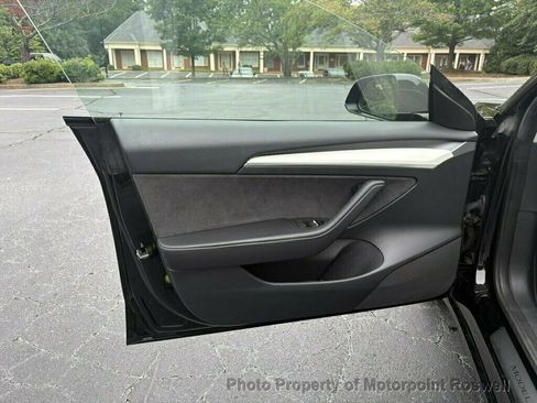 Used 2023 Tesla Model 3 Standard Range RWD image 12