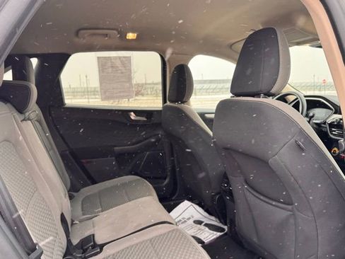 Used 2020 Ford Escape SE image 27