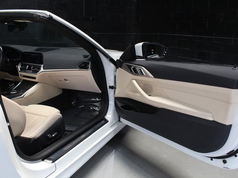 Used 2023 BMW 430i Convertible w/ Premium Package RWD image 36