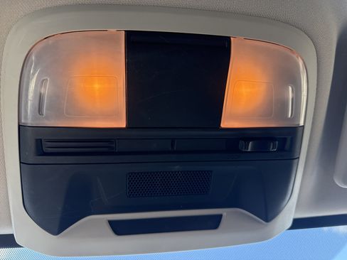 Used 2018 Subaru Crosstrek 2.0i image 19