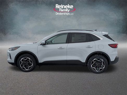 New 2026 Ford Escape Platinum w/ Equipment Group 601A image 9