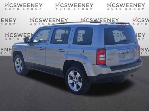 Used 2016 Jeep Patriot Latitude image 3