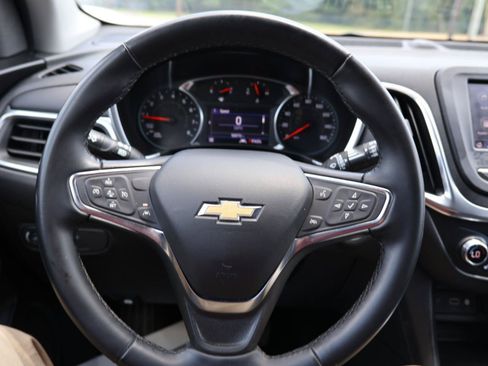 Used 2024 Chevrolet Equinox LT FWD image 10