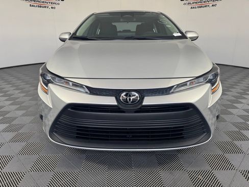 Used 2024 Toyota Corolla LE FWD image 5