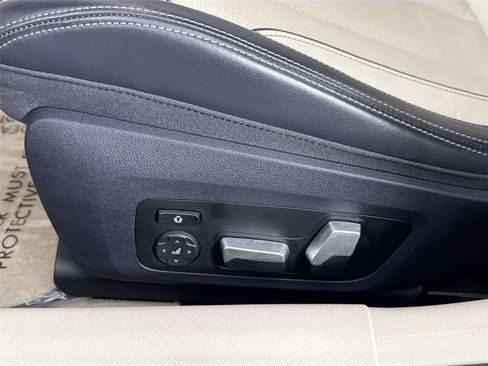Used 2022 BMW 840i Gran Coupe RWD image 33