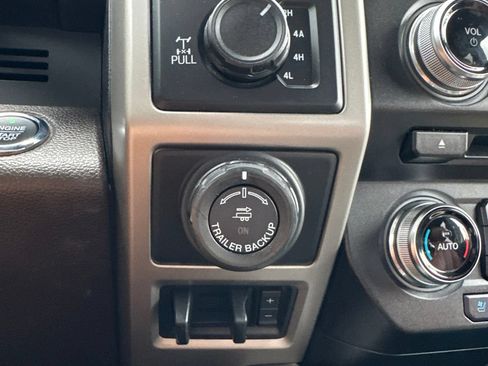 Used 2018 Ford F150 King Ranch w/ Equipment Group 601A Luxury AWD/4WD image 26