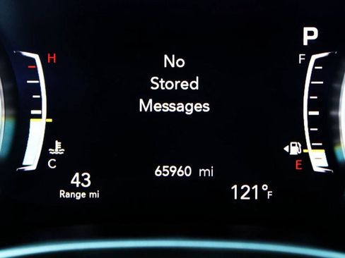 Used 2024 Chrysler Pacifica Touring-L FWD image 20