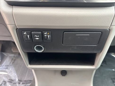 Used 2018 Toyota Sienna XLE w/ XLE Navigation Package image 24