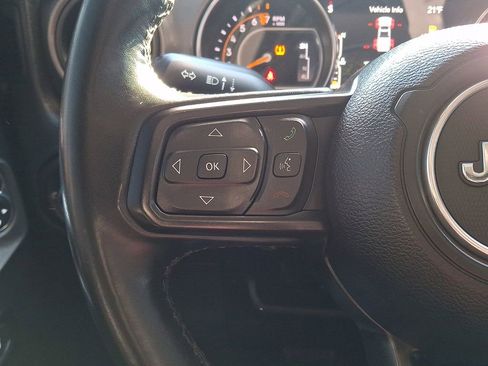 Used 2022 Jeep Gladiator Sport image 21