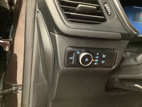 Used 2023 Ford Escape Platinum AWD/4WD image 10
