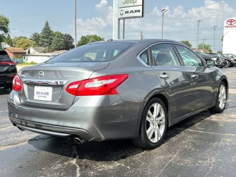 Used 2017 Nissan Altima 3.5 SL FWD image 8