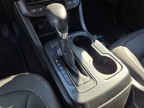 Used 2022 GMC Canyon AT4 image 20