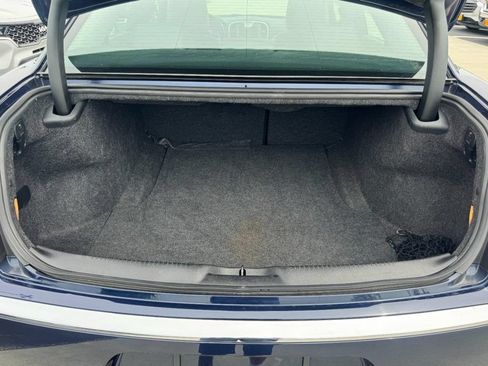 Used 2016 Chrysler 300 Limited RWD image 6