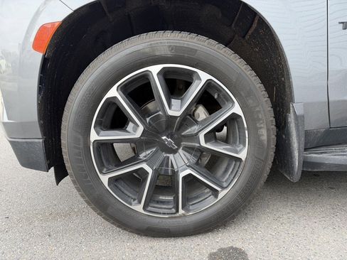 Used 2021 Chevrolet Tahoe RST image 2