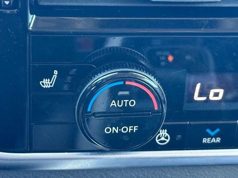 Used 2023 Nissan Rogue SL w/ SL Premium Package AWD/4WD image 18