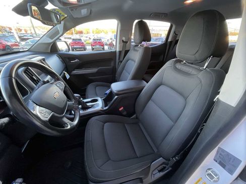 Certified 2022 Chevrolet Colorado LT w/ LT Convenience Package image 17