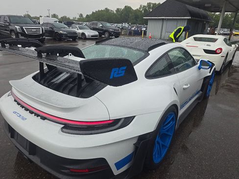 Used 2025 Porsche 911 GT3 RS w/ Weissach Package RWD image 2