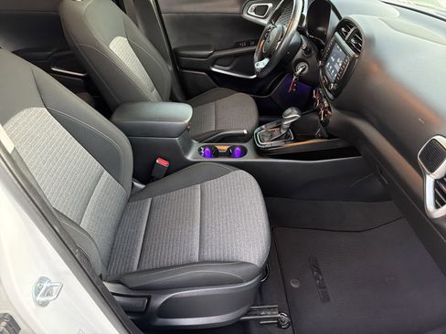 Used 2020 Kia Soul GT-Line image 14
