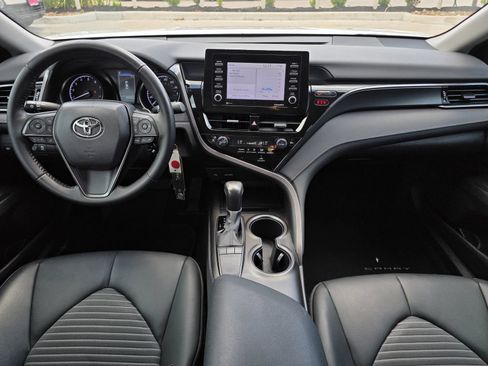 Used 2023 Toyota Camry SE FWD image 13
