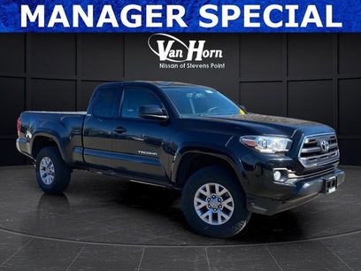 Used 2016 Toyota Tacoma SR5 w/ SR5 Appearance Package (DN)