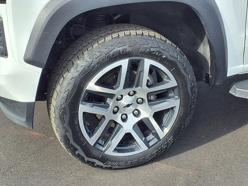 Used 2023 Chevrolet Colorado Z71 w/ Z71 Convenience Package 2 image 24