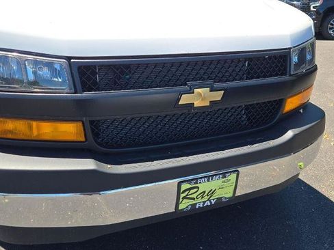 New 2026 Chevrolet Express 3500 w/ Power Convenience Package RWD image 7