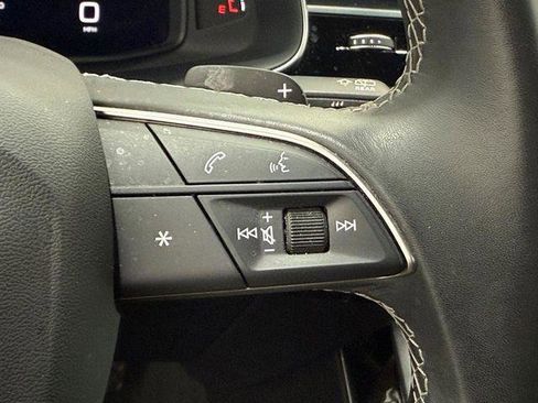 Certified 2025 Audi Q7 2.0T Premium w/ Convenience Package image 16