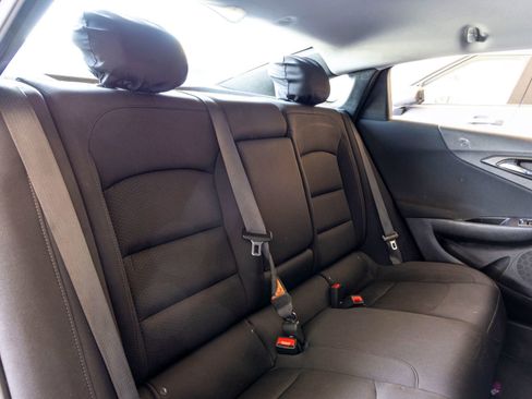 Used 2019 Chevrolet Malibu Hybrid FWD image 16