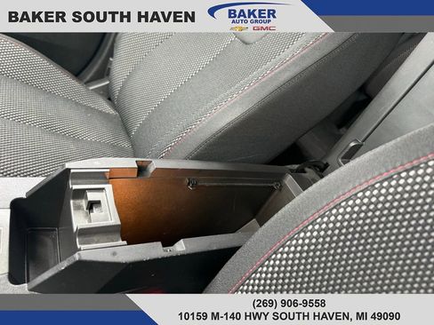 Used 2016 Chevrolet Equinox LT w/ Convenience Package image 27