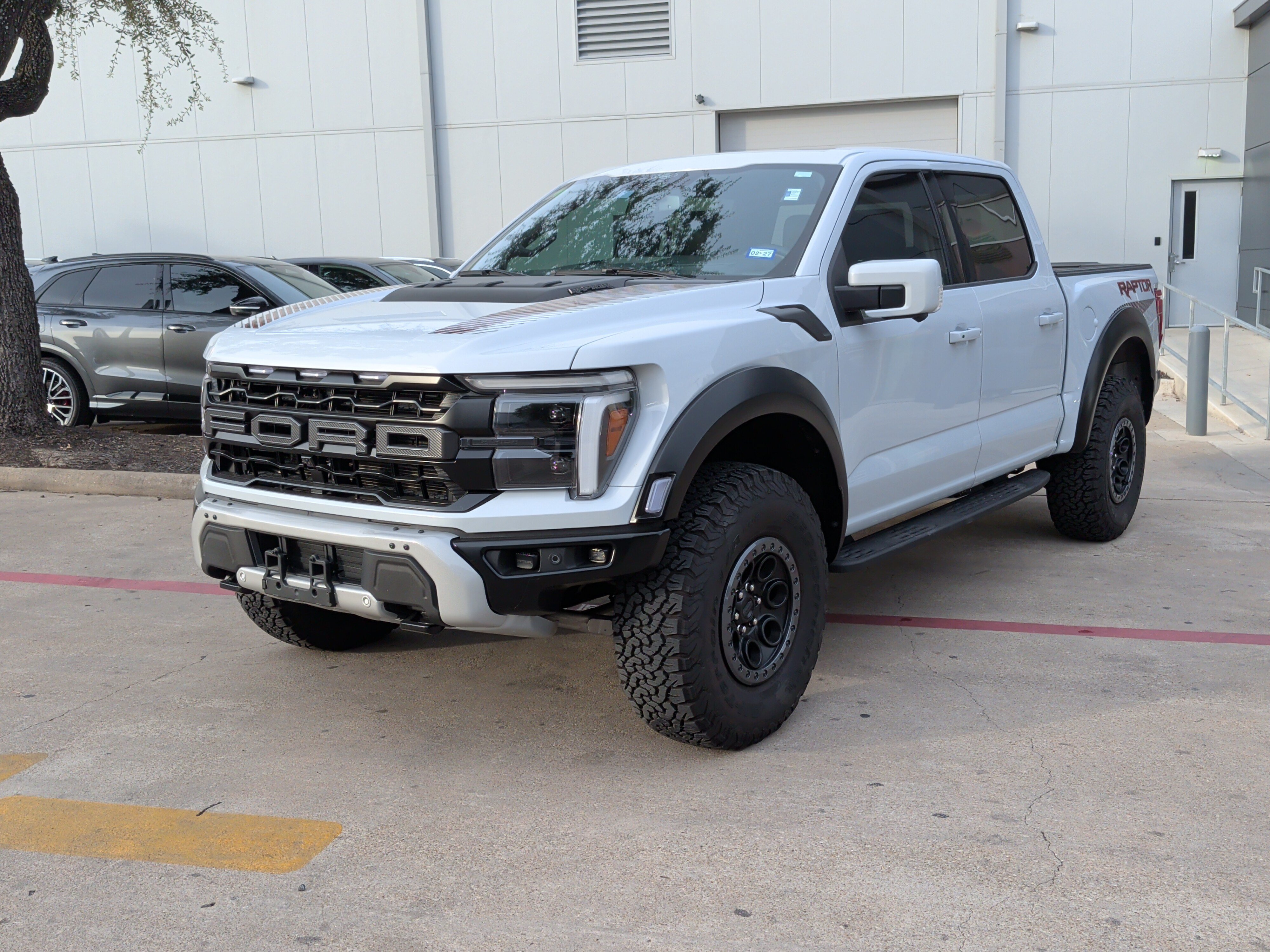 Used 2025 Ford F150 Raptor AWD/4WD image 5