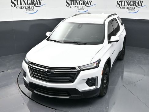 Used 2023 Chevrolet Traverse LT image 10