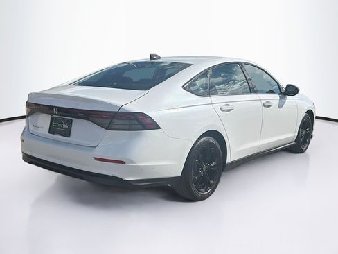 Used 2025 Honda Accord SE image 9