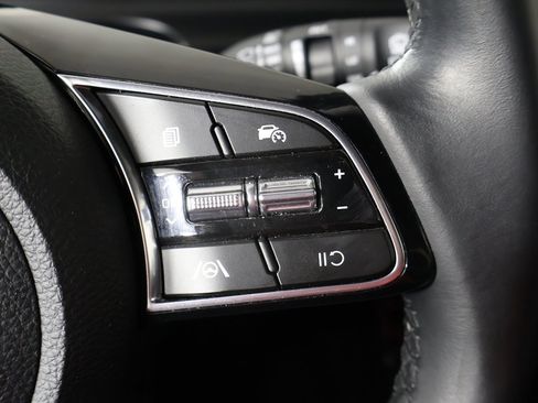 Used 2025 Kia Seltos S image 34