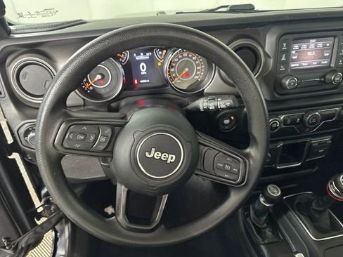 Used 2021 Jeep Wrangler Sport image 13