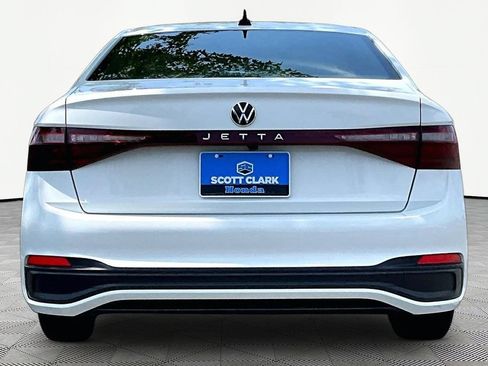 Used 2025 Volkswagen Jetta Sport FWD image 6