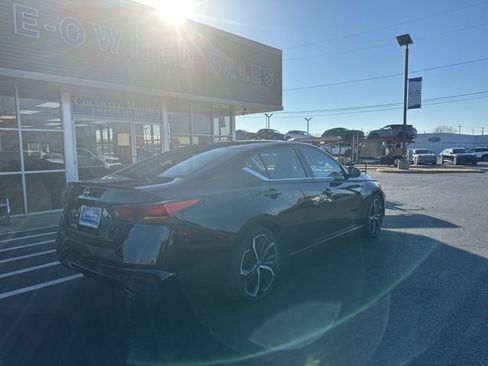 Used 2024 Nissan Altima 2.5 SR image 5