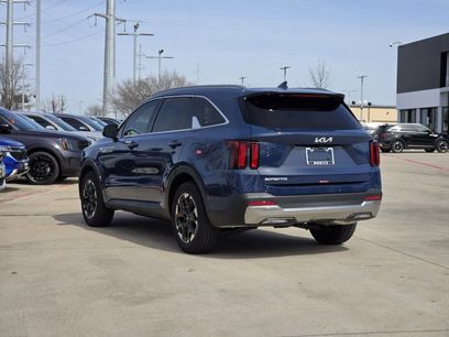 New 2025 Kia Sorento S w/ Panoramic Sunroof Package