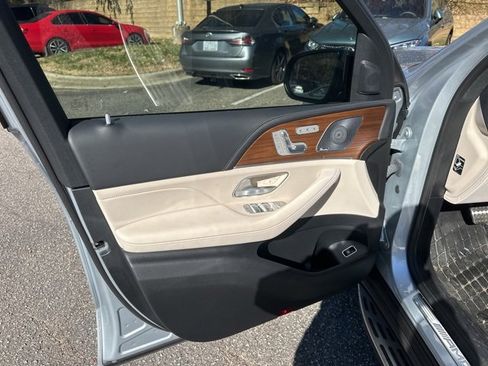 Used 2023 Mercedes-Benz GLS 63 AMG 4MATIC image 13