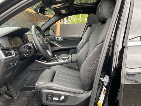 Used 2021 BMW X5 xDrive40i w/ Premium Package AWD/4WD image 14