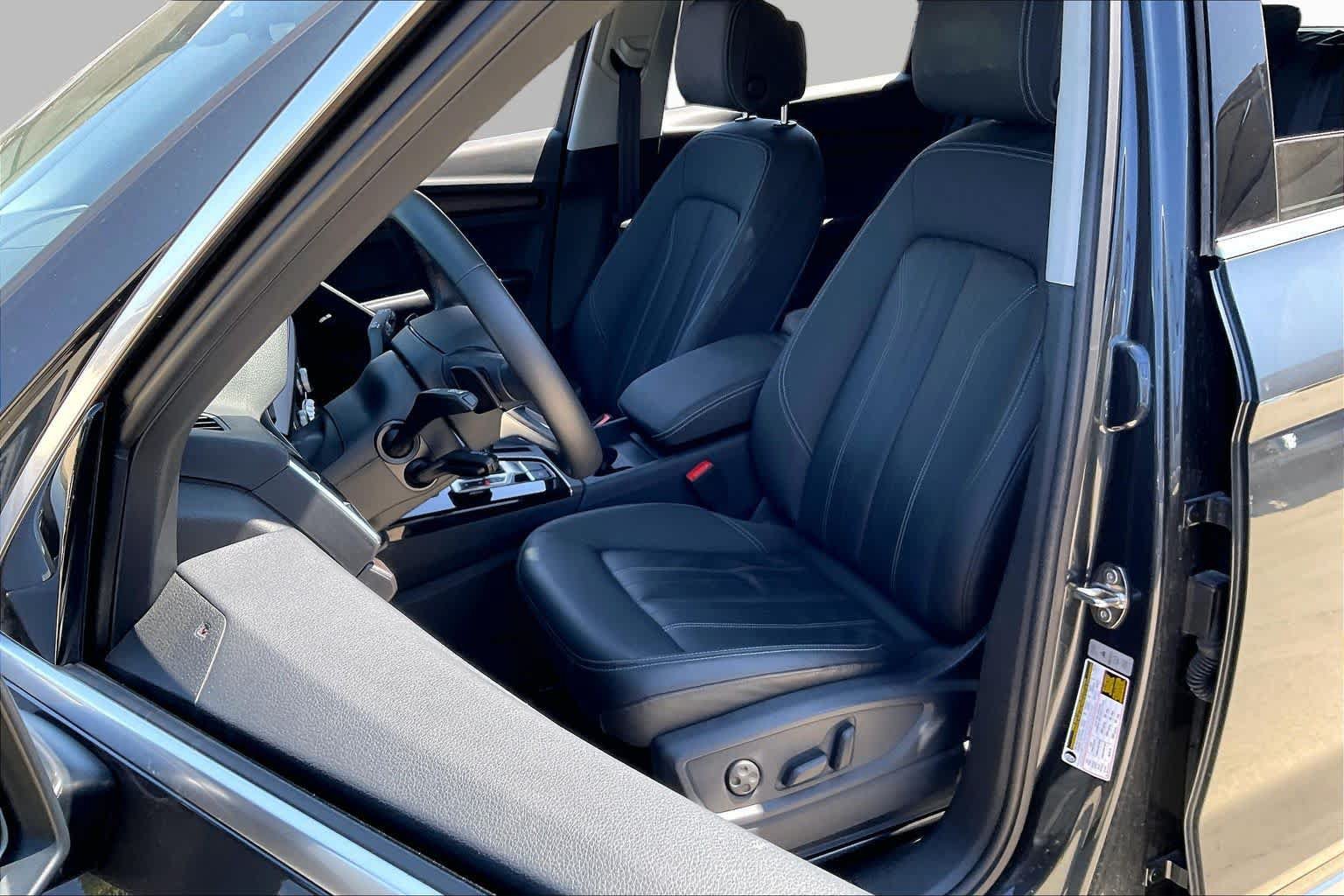 Used 2023 Audi Q5 2.0T Premium AWD/4WD image 8