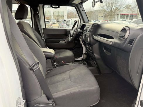 Used 2015 Jeep Wrangler Unlimited Sport w/ Max Tow Package image 12