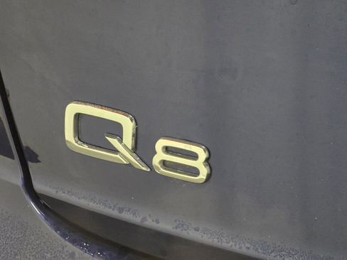 Used 2020 Audi Q8 Prestige image 32