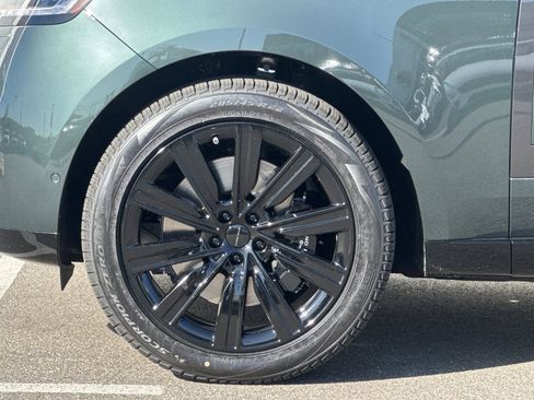 New 2026 Land Rover Range Rover SE AWD/4WD image 33