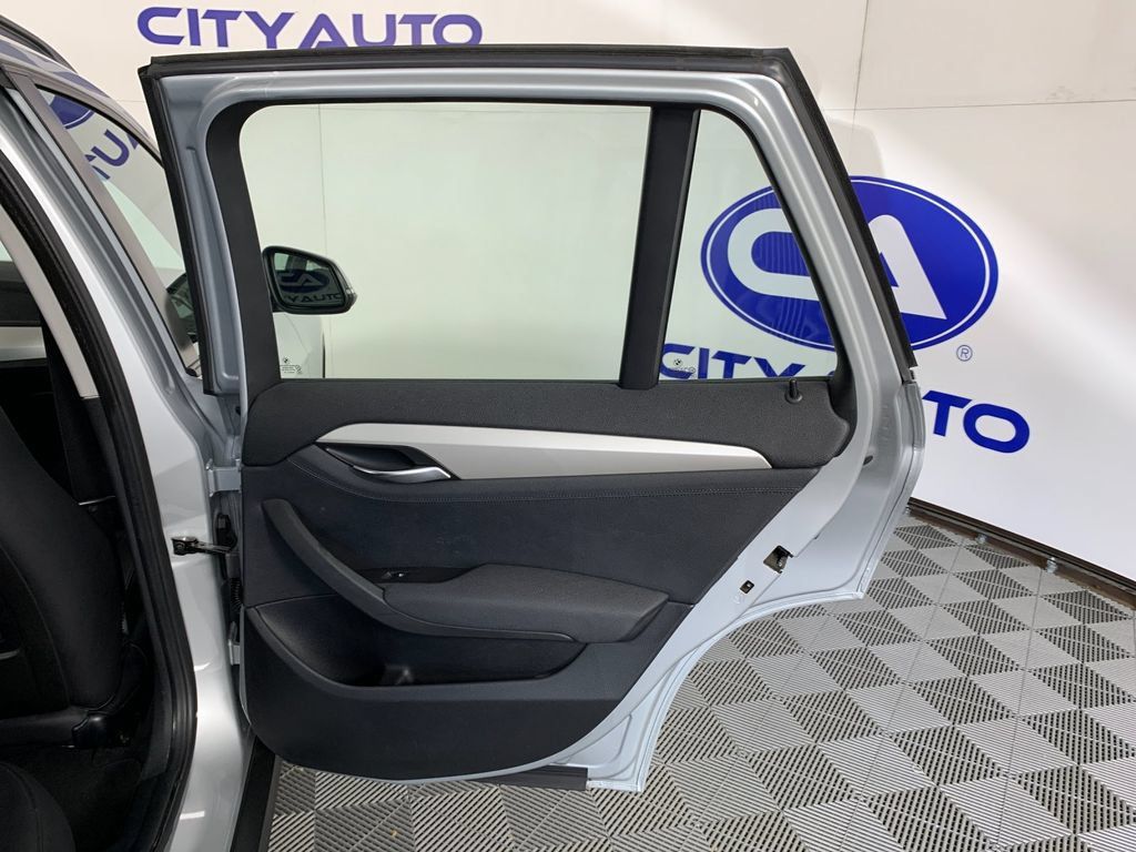 Used 2013 BMW X1 sDrive28i RWD image 34