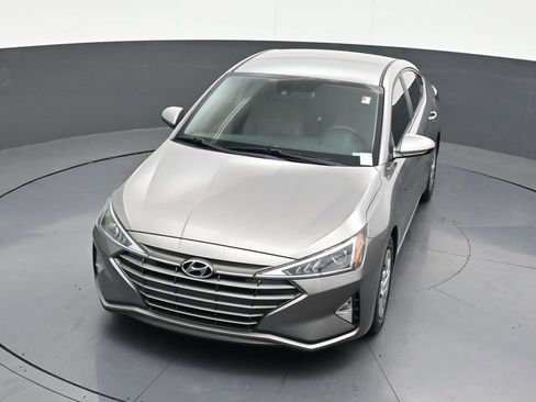 Used 2020 Hyundai Elantra SE image 22